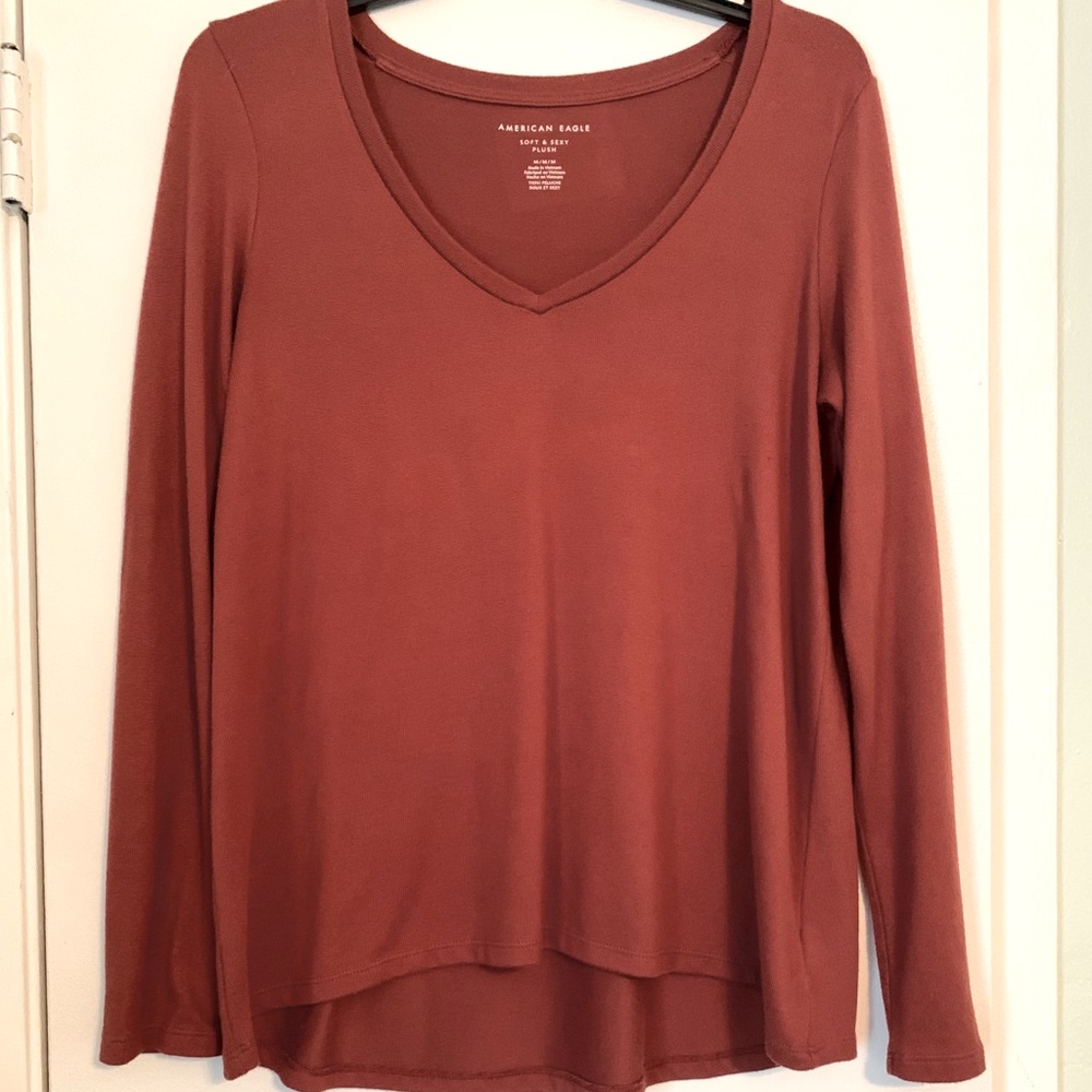 American Eagle Soft & Sexy Plush V neck